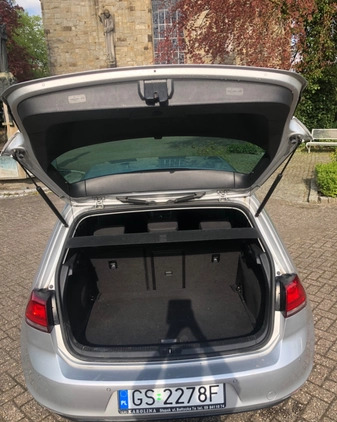 Volkswagen Golf cena 44000 przebieg: 198600, rok produkcji 2016 z Słupsk małe 67